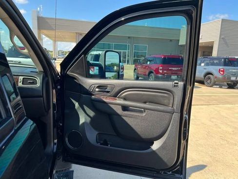 Used 2012 GMC Sierra 3500 Denali AWD/4WD image 22