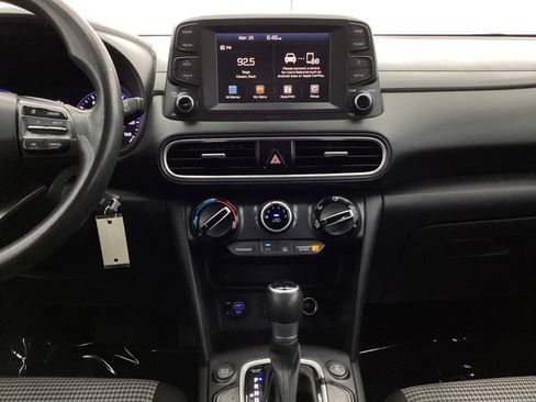 Used 2020 Hyundai Kona SE image 29