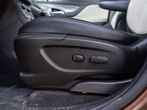 Used 2017 Buick Encore Preferred image 25