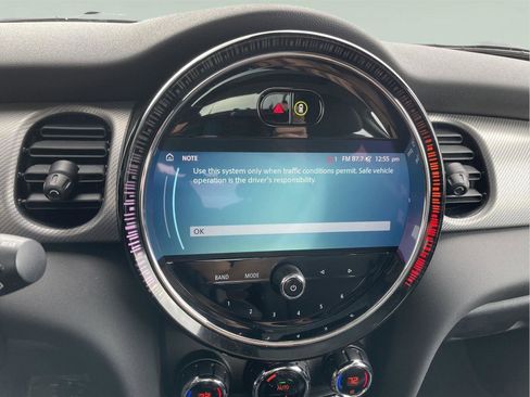 Used 2023 MINI Cooper 2-Door Hardtop image 24