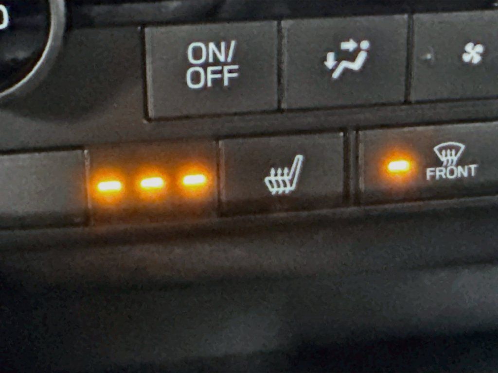 Certified 2026 Subaru Outback Limited AWD/4WD image 19