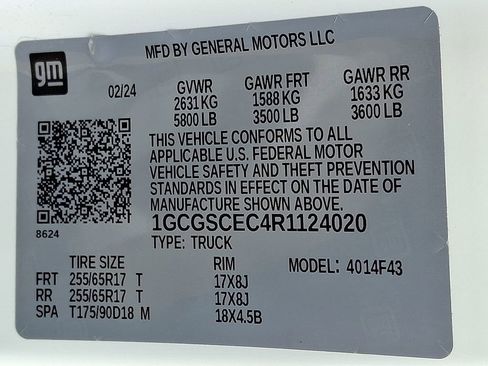 Used 2024 Chevrolet Colorado LT RWD image 27