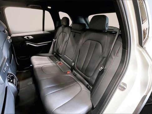 Used 2021 BMW X5 xDrive40i w/ Convenience Package AWD/4WD image 28