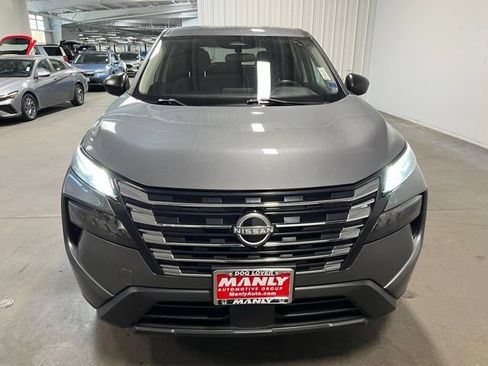 Used 2024 Nissan Rogue S AWD/4WD image 8