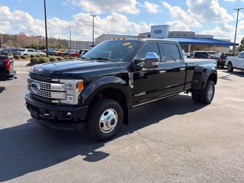 Used 2017 Ford F350 Platinum w/ Platinum Ultimate Package image 16