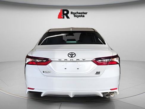 Used 2023 Toyota Camry SE w/ Cold Weather Package image 7