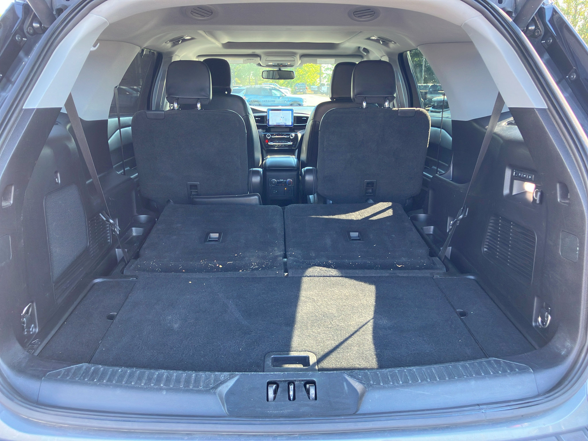 Used 2021 Ford Explorer Limited w/ Equipment Group 301A RWD image 33