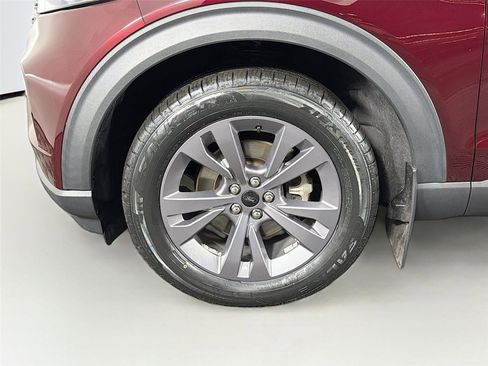 Used 2022 Ford Explorer XLT w/ Equipment Group 202A AWD/4WD image 33