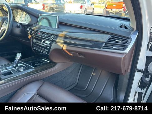 Used 2015 BMW X5 xDrive35d image 57