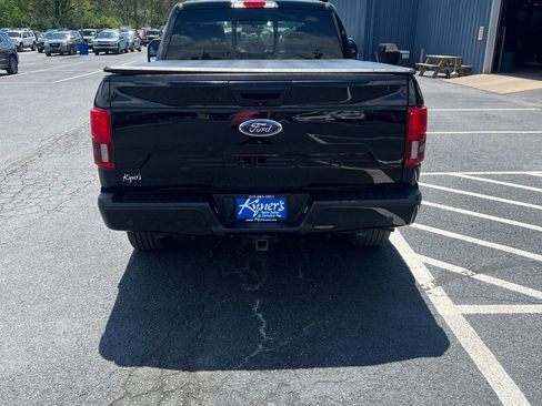 Used 2018 Ford F150 Lariat w/ Equipment Group 502A Luxury AWD/4WD image 4