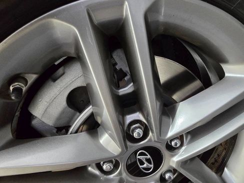 Used 2017 Hyundai Santa Fe Sport w/ Cargo Package image 40