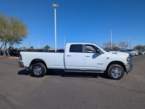 Used 2021 RAM 3500 Big Horn image 28