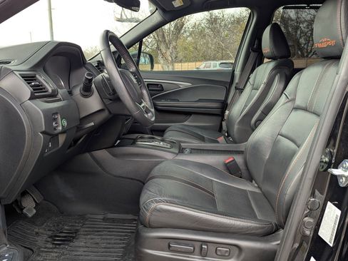 Used 2022 Honda Pilot TrailSport image 10