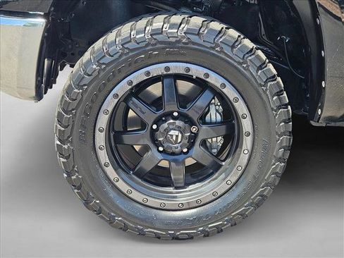 Used 2016 Toyota Tundra SR5 w/ TRD Off Road Package AWD/4WD image 14