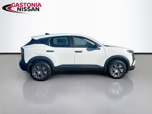 Used 2026 Nissan Kicks S FWD image 10