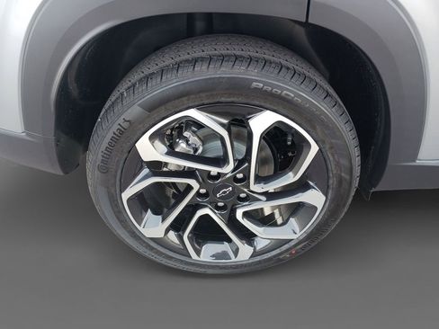 New 2026 Chevrolet Trax RS w/ Sunroof Package image 10