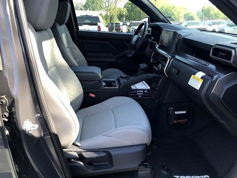 New 2025 Toyota Tacoma SR5 image 13