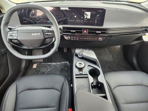 New 2025 Kia EV6 Wind image 10