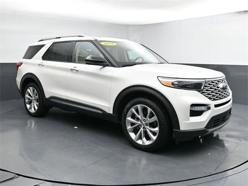 Used 2022 Ford Explorer Platinum w/ Equipment Group 601A image 3