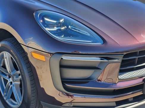 Used 2024 Porsche Macan image 7