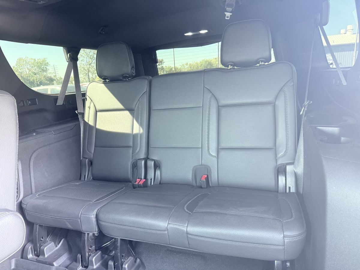 Used 2021 GMC Yukon XL Denali w/ Advanced Technology Package AWD/4WD image 16