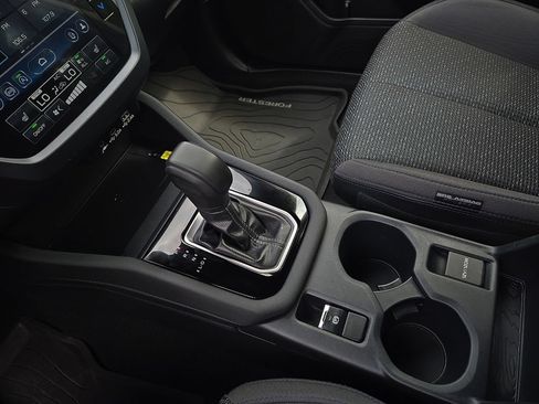 Certified 2025 Subaru Forester Premium AWD/4WD image 21