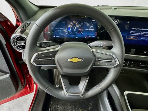 New 2026 Chevrolet Equinox LT w/ Safety and Technology Package FWD image 6