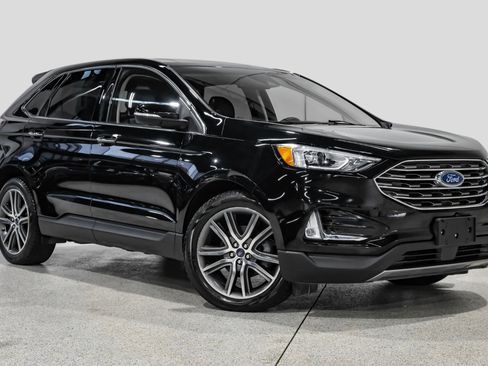 Used 2019 Ford Edge Titanium image 4