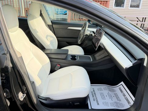 Used 2022 Tesla Model 3 Long Range AWD/4WD image 37
