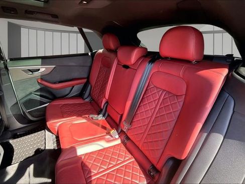 Used 2024 Audi SQ8 Premium Plus w/ Executive Package image 22