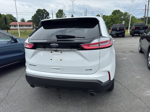 Used 2020 Ford Edge SE AWD/4WD image 5