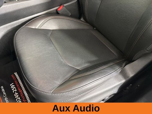 Used 2022 Jeep Compass Latitude w/ Sun and Sound Group AWD/4WD image 12
