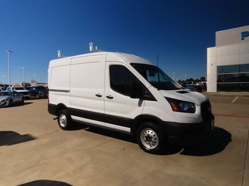 Used 2023 Ford Transit 250 Medium Roof image 7
