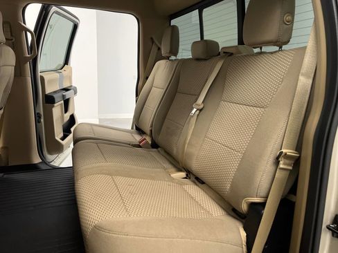 Used 2018 Ford F150 XLT w/ Equipment Group 302A Luxury AWD/4WD image 13