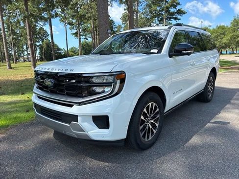Used 2025 Ford Expedition Platinum AWD/4WD image 7