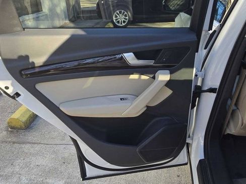 Used 2018 Audi Q5 2.0T Premium Plus w/ Premium Plus Package image 29