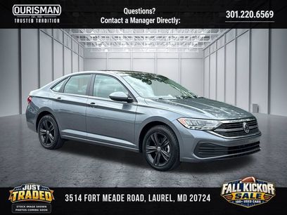 Used 2023 Volkswagen Jetta SE w/ Panoramic Sunroof Package