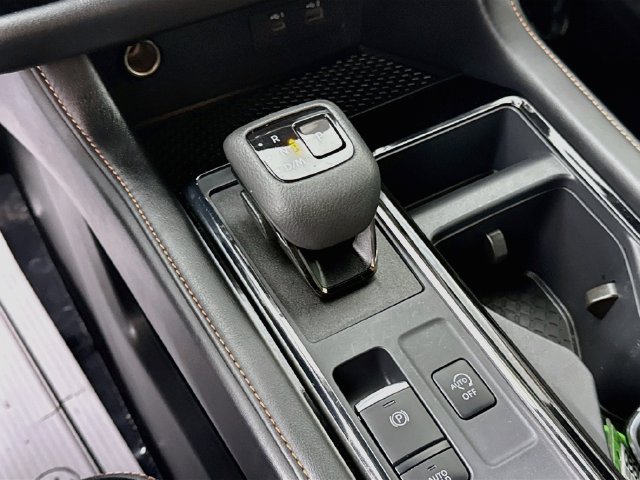Used 2025 Nissan Pathfinder Rock Creek AWD/4WD image 16