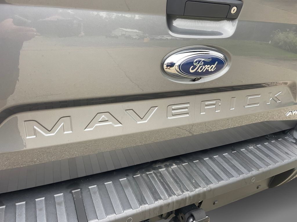 Used 2022 Ford Maverick Lariat w/ Lariat Luxury Package AWD/4WD image 17