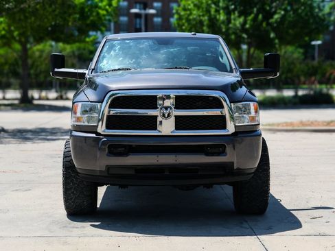 Used 2018 RAM 2500 Tradesman w/ Chrome Appearance Group AWD/4WD image 4