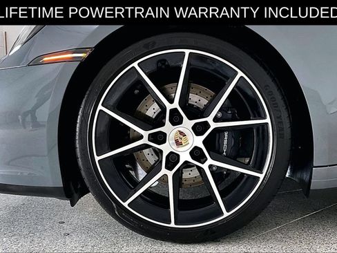 Used 2025 Porsche 911 Carrera T RWD image 12