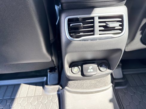 Used 2023 Hyundai Santa Fe Limited image 20