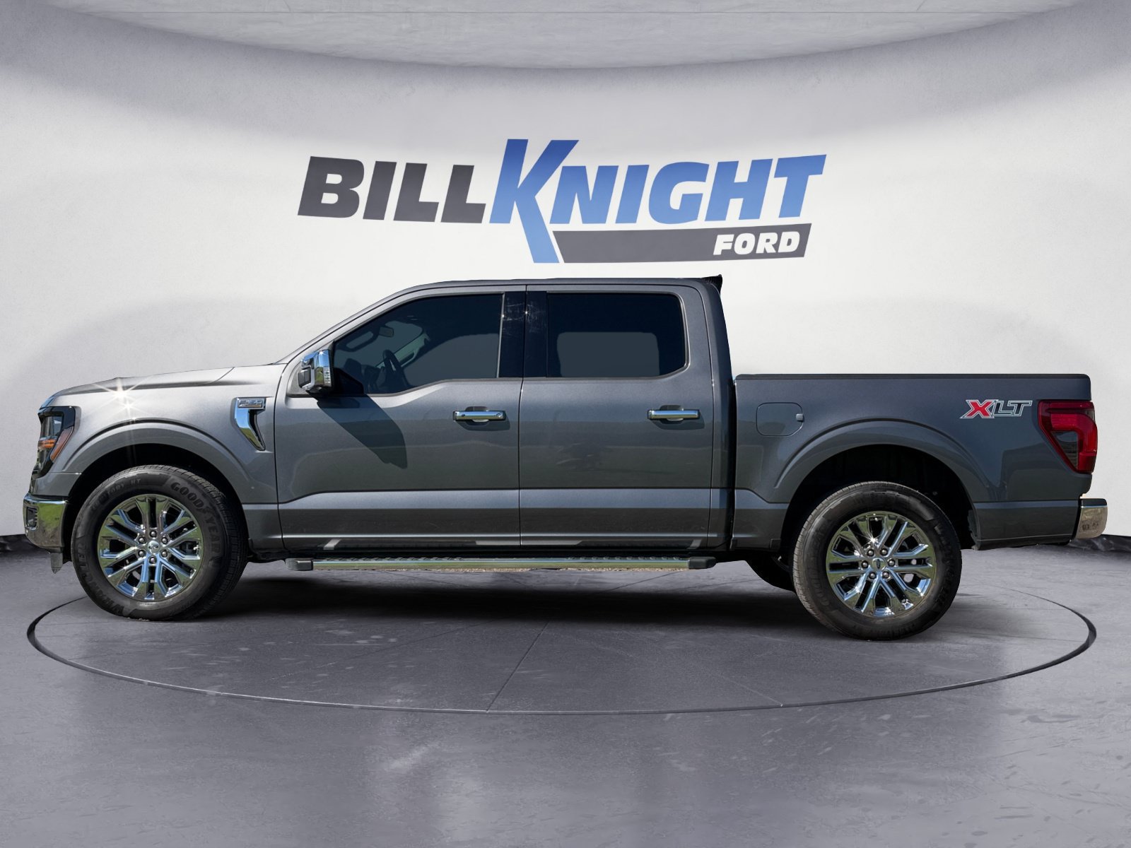 Used 2025 Ford F150 XLT w/ Equipment Group 302A MID RWD image 2