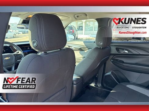 Used 2025 Chevrolet TrailBlazer LT w/ Driver Confidence Package image 36
