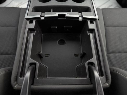 Used 2016 GMC Sierra 3500 SLE w/ SLE Preferred Package image 21