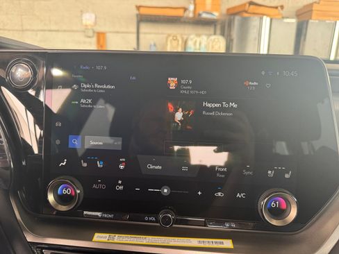 Used 2026 Lexus TX 500h AWD w/ Technology Package image 20