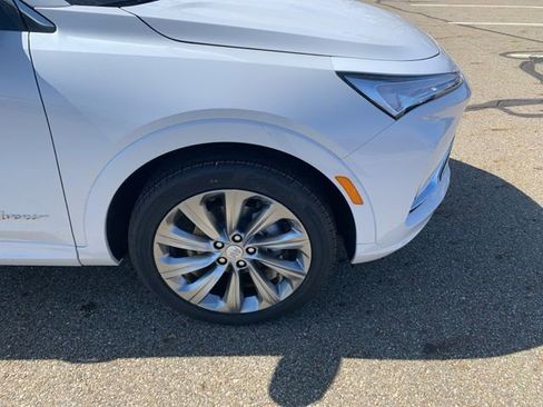 New 2026 Buick Envista Avenir image 2