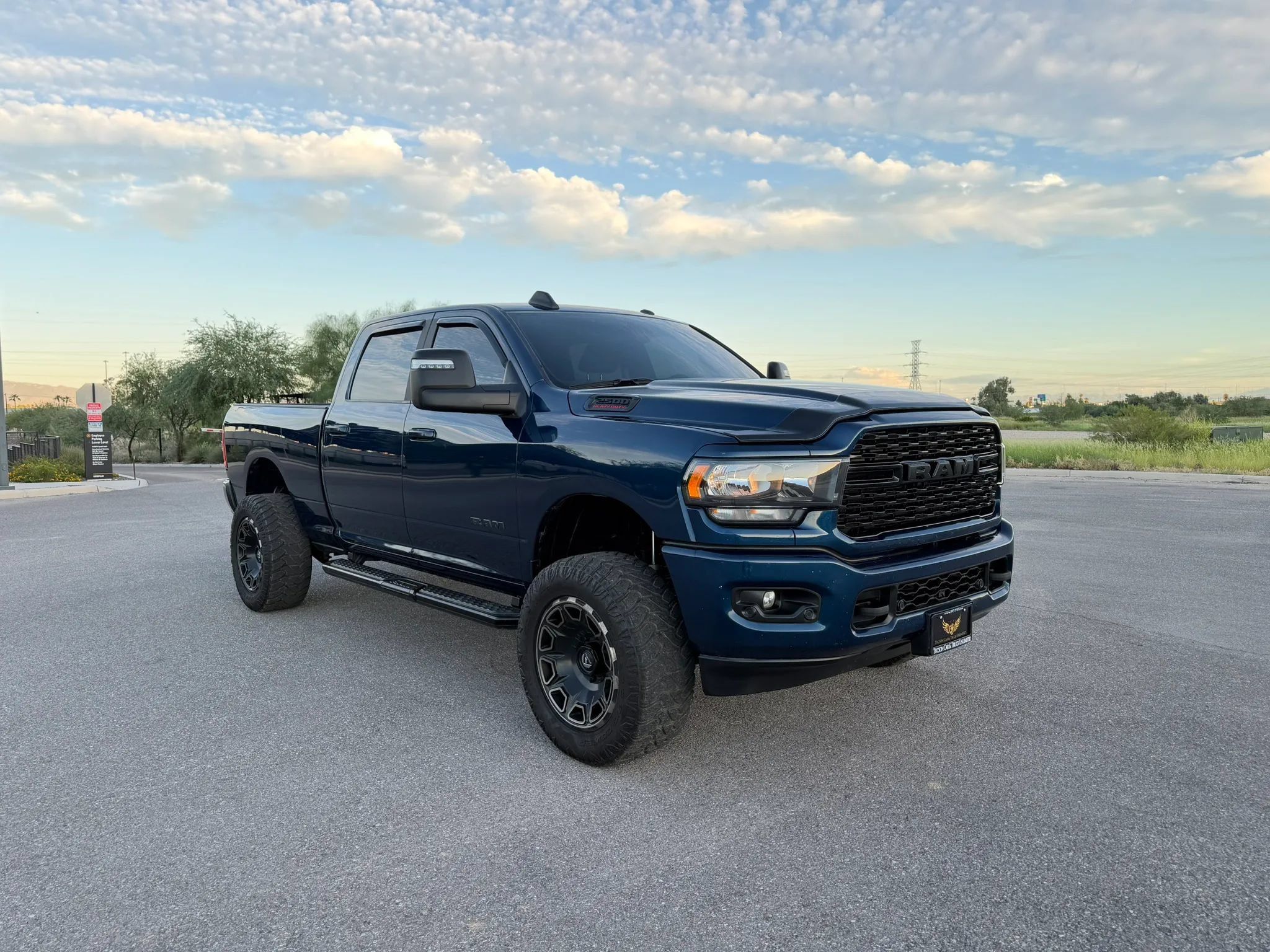 Used 2023 RAM 2500 Big Horn w/ Night Edition AWD/4WD image 3