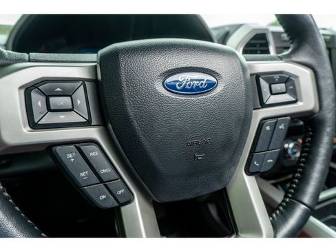 Used 2021 Ford F250 Lariat AWD/4WD image 30