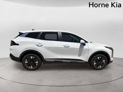 New 2026 Kia Sportage LX